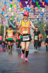 BIB: 40405
                            <button type="button" onclick="openModal(10318276)" class="btn btn-primary btn-sm float-right btn-popup" data-toggle="modal" data-target=".modal-high-quality">
                        <i class="fas fa-shopping-cart"></i> Add to Cart
                    </button>
                                            <button type="button" onclick="isThisMe(10318276, true)" class="btn btn-success btn-sm float-right btn-popup btn-isme hidden" data-toggle="tooltip" data-placement="bottom" title="นี่คือรูปของคุณใช่ไหม คลิกที่นี่เพื่อเอาเข้าอัลบั้ม">
                        <i class="fas fa-plus"></i> Add to album
                    </button>
                    <button type="button" onclick="isThisMe(10318276, false)" class="btn btn-warning btn-sm float-right btn-popup btn-isnotme hidden">
                        <i class="fas fa-ban"></i> Remove from album
                    </button>